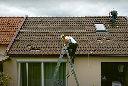 Programa de espaciado de soportes para instalación de paneles fotovoltaicos en baldosas esmaltadas y baldosas de acero de color