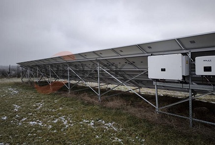 Sistema de montaje en tierra Powerack de 360 kW en Rumanía