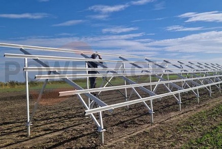 ¿Qué consecuencias surgen de centrarse únicamente en el precio y descuidar la seguridad estructural del soporte solar?