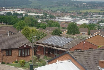 ¿Por qué no se pueden omitir los espacios de ventilación en los sistemas de montaje solar instalados en el techo?